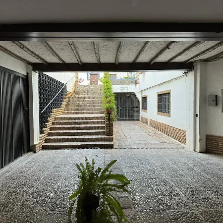 Buen Pastor Con Parking Gratuito *