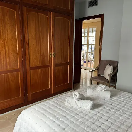 Buen Pastor Con Parking Gratuito Апартаменты *