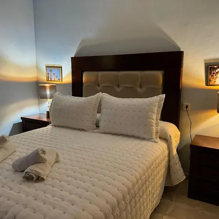 Buen Pastor Con Parking Gratuito Кордова